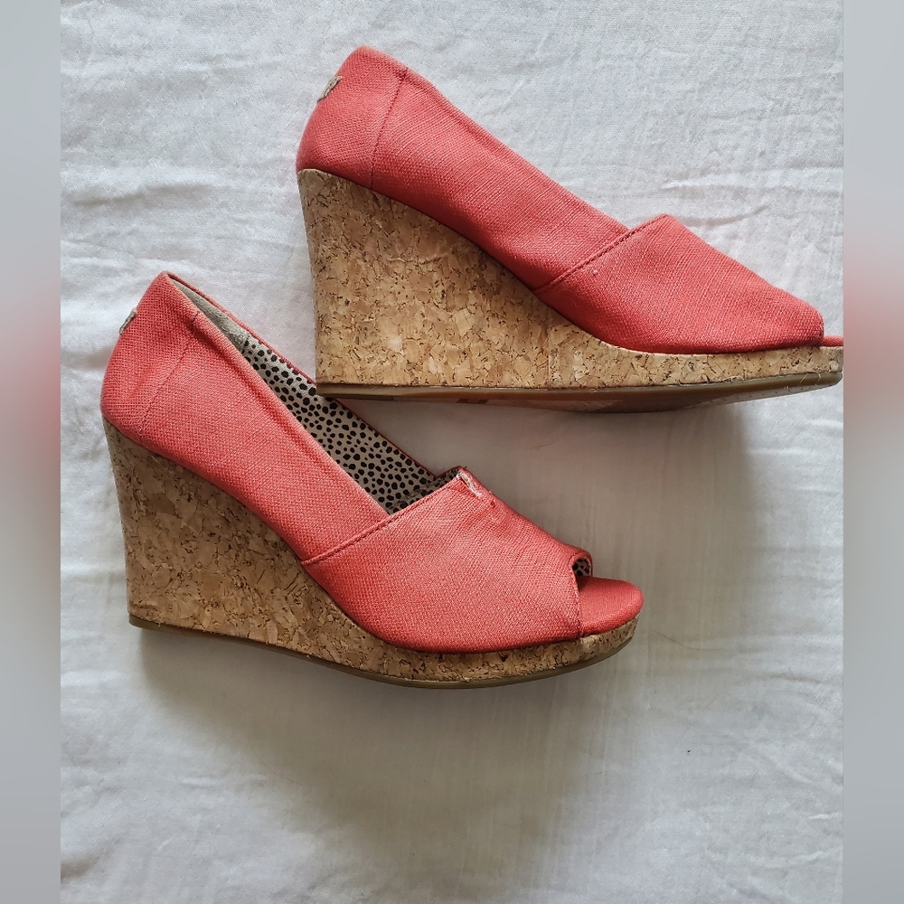 Toms Coral Peep-Toe Wedges Michelle Style Size 6